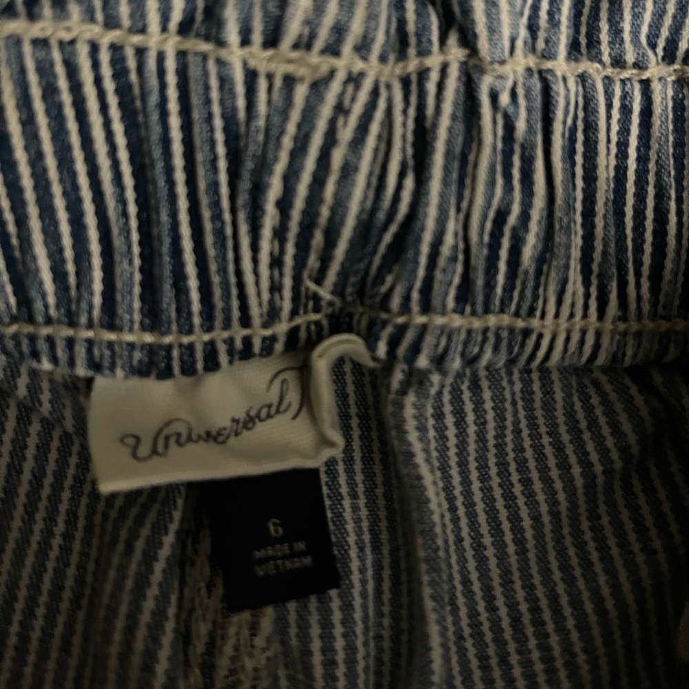 Universal Thread High Waisted Ruffle Pants - Picture 4 of 6